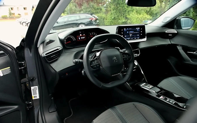 Peugeot 2008 cena 84900 przebieg: 63000, rok produkcji 2022 z Pelplin małe 781